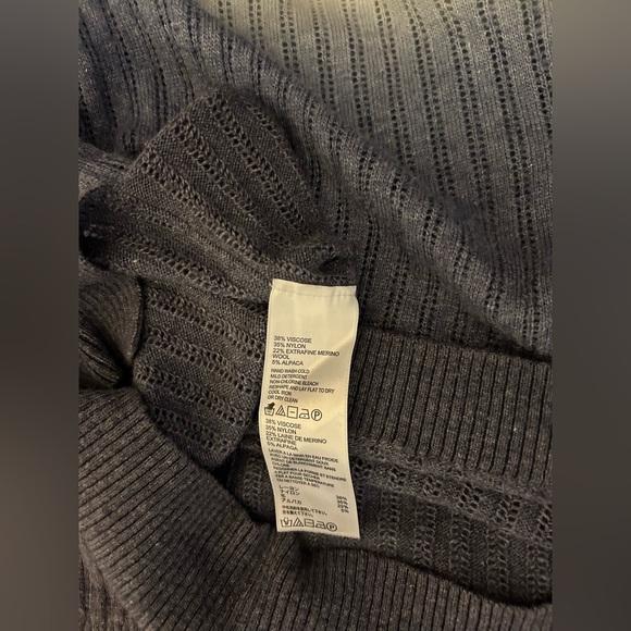 Tommy Bahama ombré Merino Wool, Alpaca Blend - Picture 6 of 7